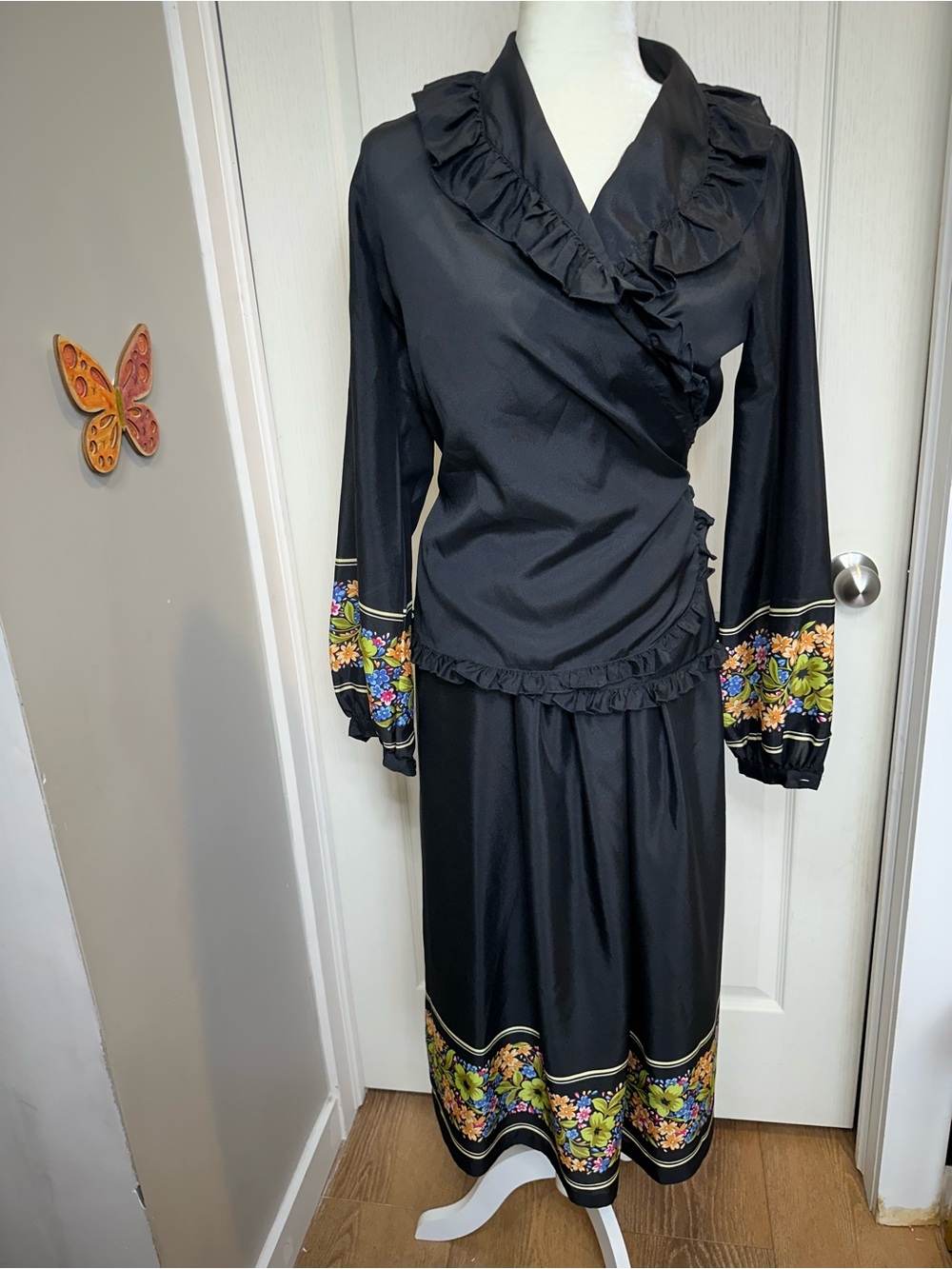 Vtg 70s Marc D'Alcy Paris Black 2-Piece Wrap Blouse & Maxi Skirt Set Floral SzS